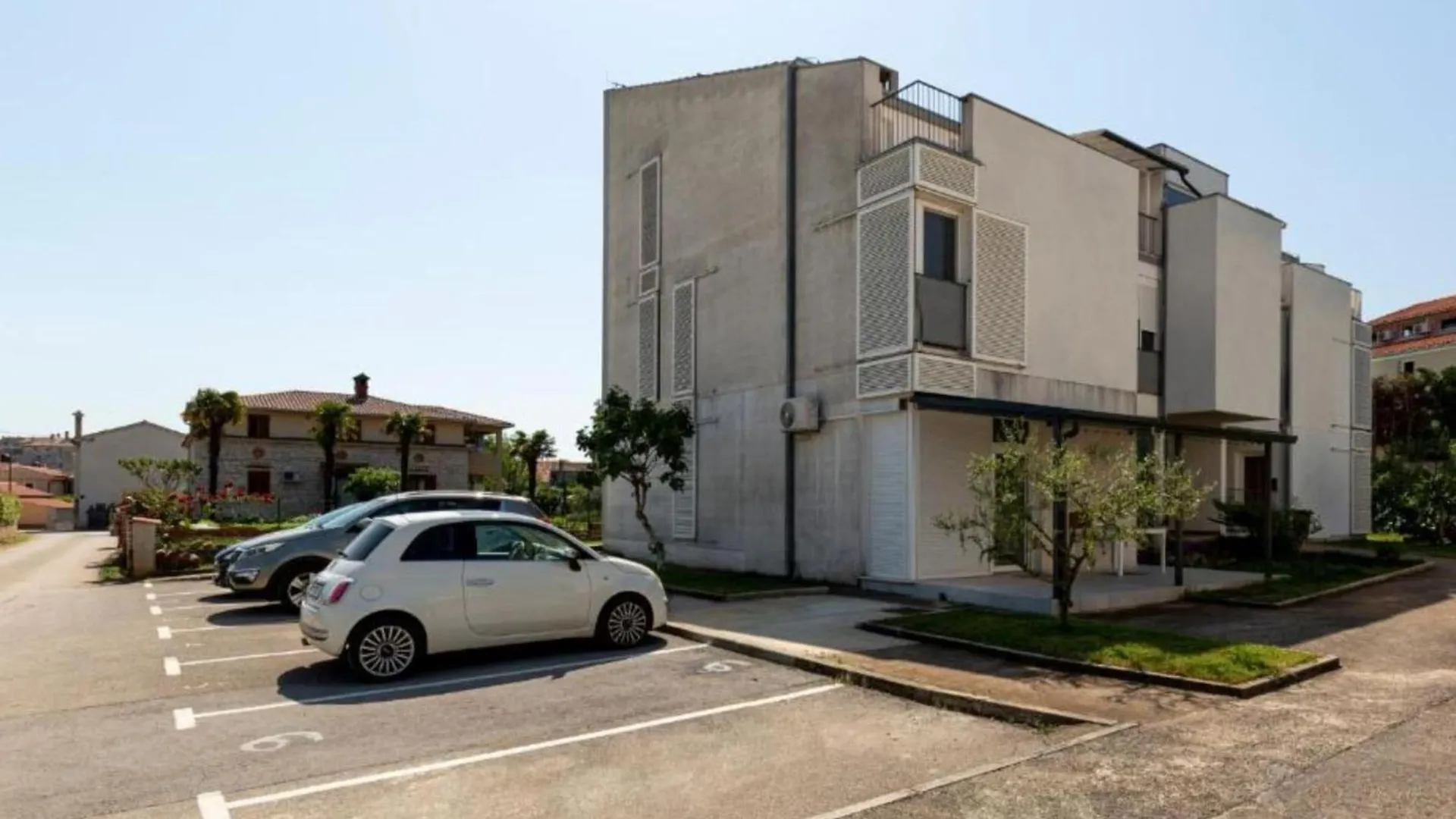 Charming Apartment Sant Elia - Two Bedroom Apartment Bale